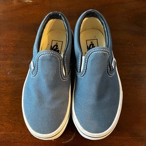 Kids classic slip on vans